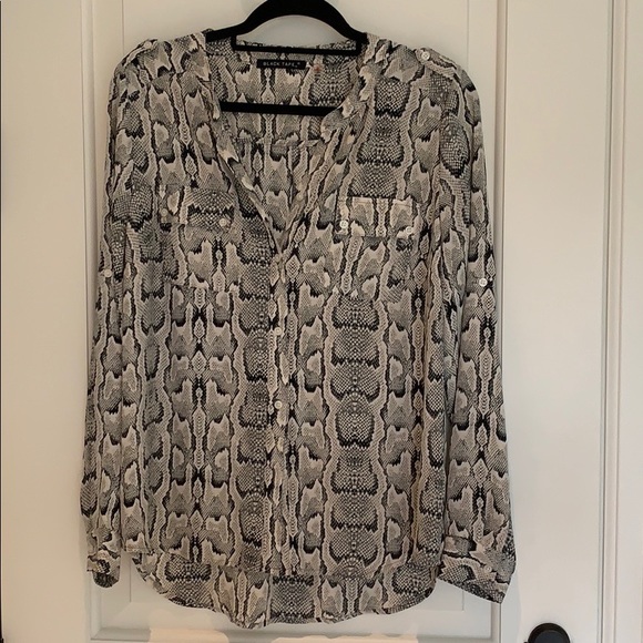 Snakeskin print blouse - Picture 5 of 8